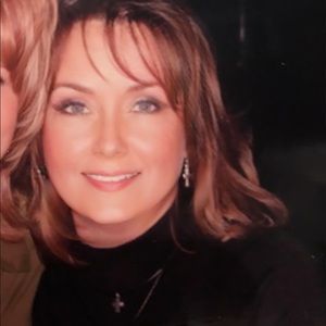 Meet your Posher, Laurie